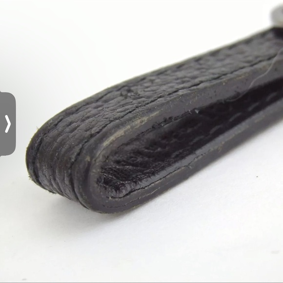 Sold Gucci Black Leather Keychain - Picture 5 of 12